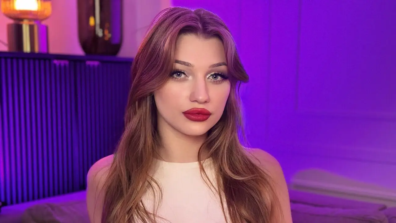 AmiraQueen's Hot Anal