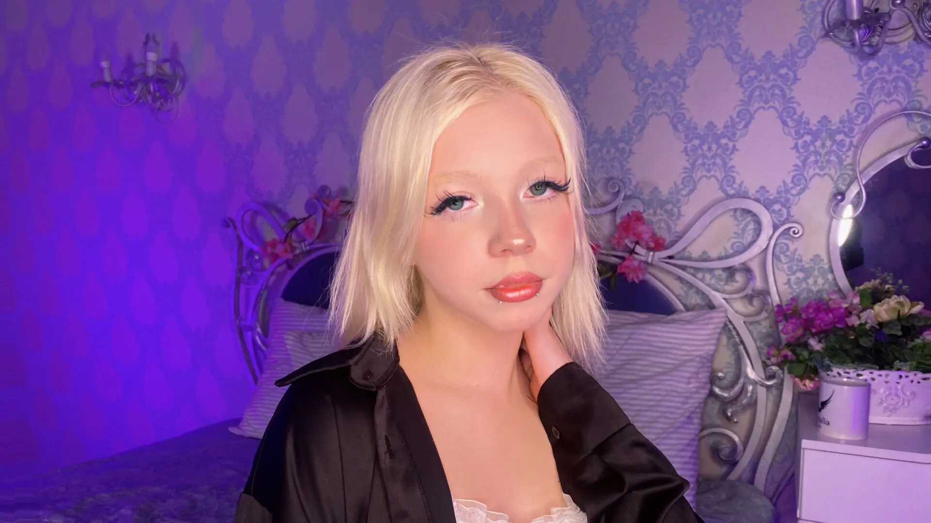 AnielaStews's Hot Anal