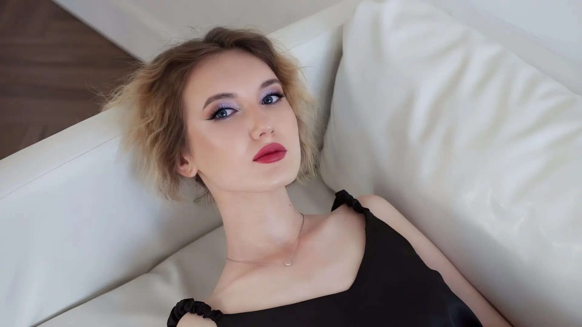 AriaGlen's Hot Anal