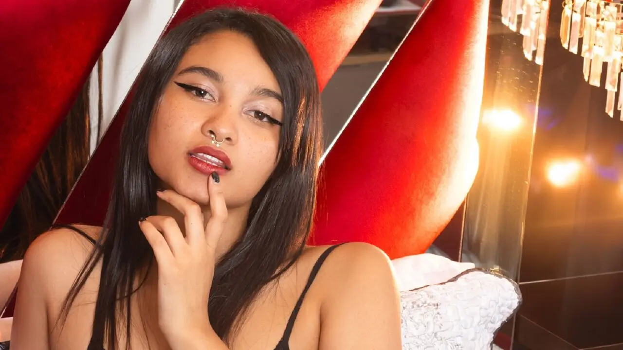 DakotaRoux's Hot Anal