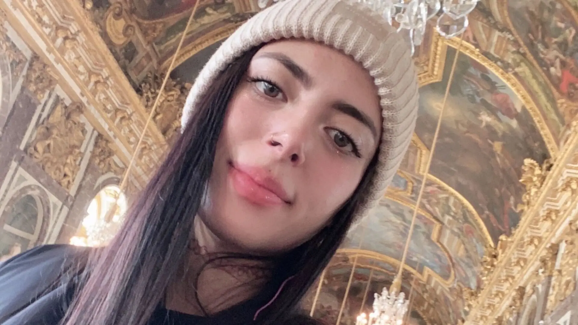 MavisAmane's Hot Anal