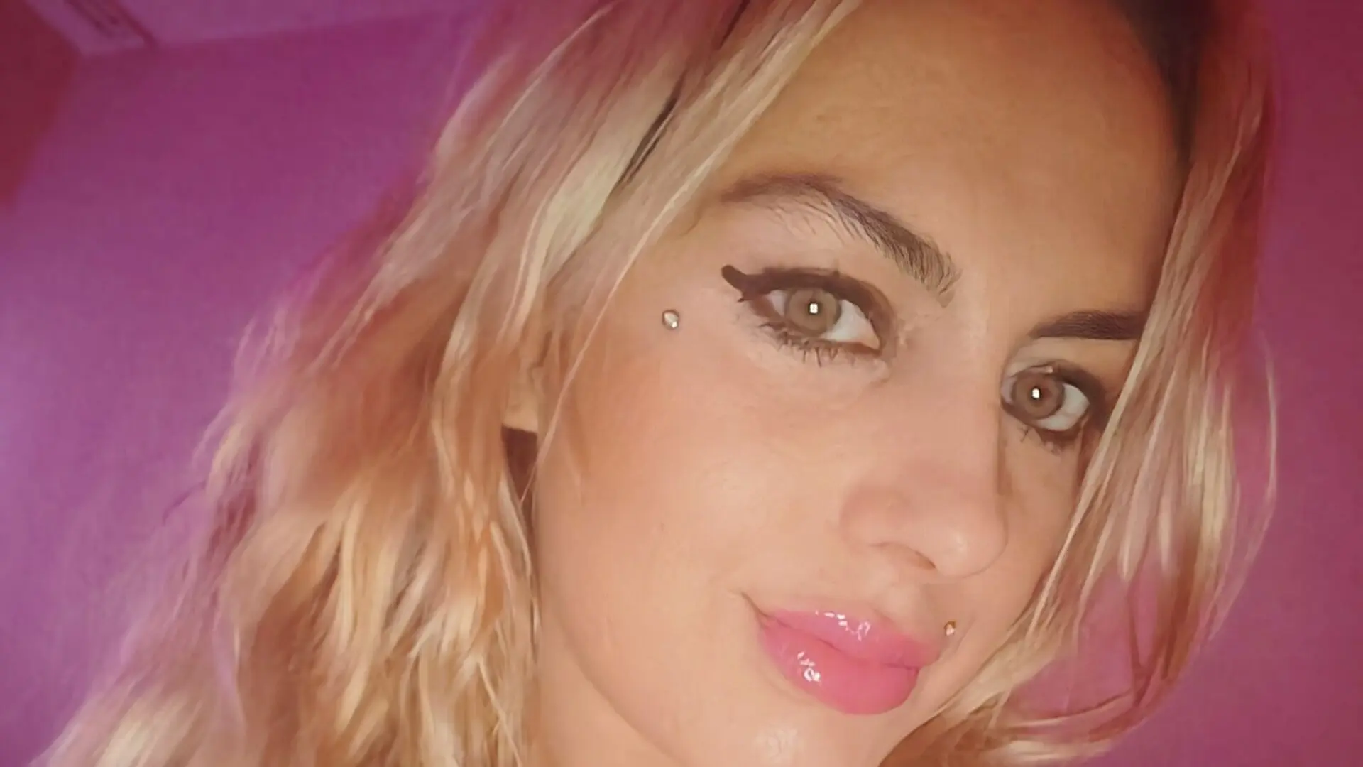 MissWonderlanda's Hot Anal