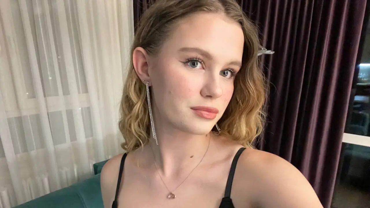 QueenieBurtt's Hot Anal